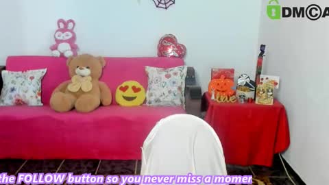 AnissyaX online show from December 2025 03:44:01 AM