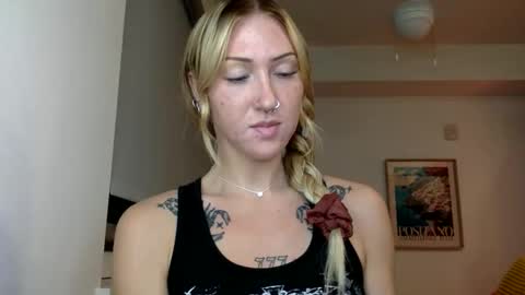 Ani Summers online show from November 2025 02:56:02 AM