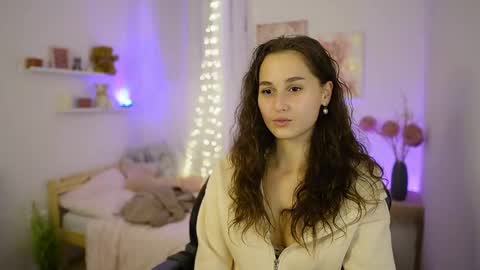 Anita Grey online show from September 2025 06:57:02 PM