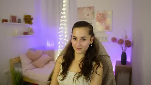 Anita Grey online show from October 2025 06:52:02 PM