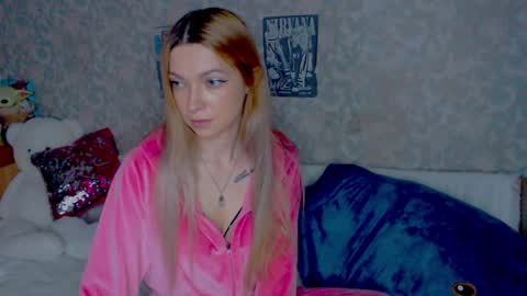 anita_moon_ online show from December 2024 02:22:02 AM