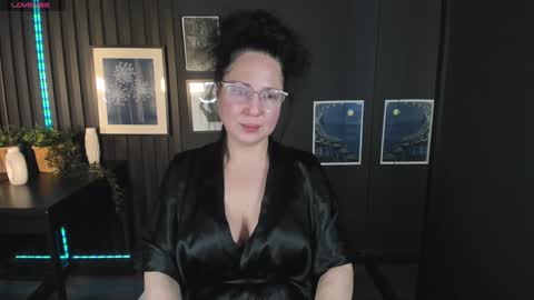 Anita online show from January 2025 04:54:01 PM