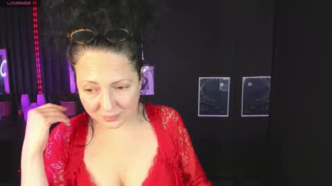 Anita online show from February 2025 08:00:01 PM