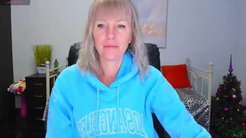 Anita online show from December 2025 06:29:02 AM