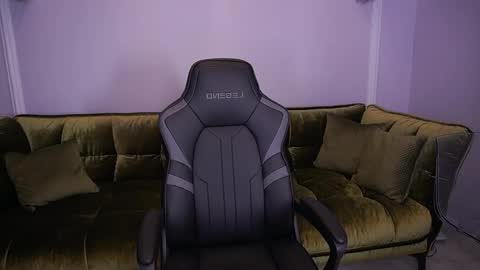 Anita online show from December 2025 02:23:01 PM