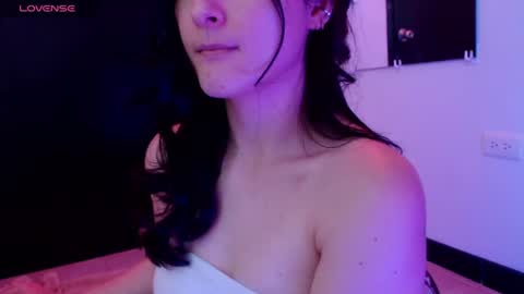 Snapshot of anitafox_ chatting on June 2026 05:39:01 AM Anitafoxx online show from June 2026 05:39:01 AM