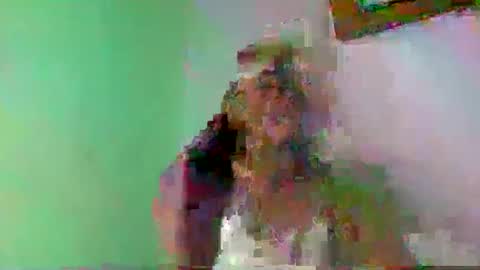 Snapshot of anitah01 chatting on January 2025 12:37:01 PM anitah01 online show from January 2025 12:37:01 PM
