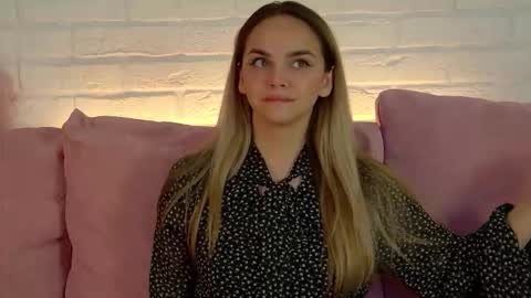 AnitaVenture online show from September 2025 04:22:01 AM