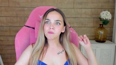 AnitaVenture online show from September 2025 04:44:02 PM