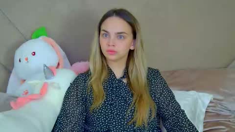 AnitaVenture online show from October 2025 04:45:02 AM