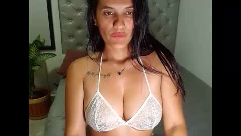 Snapshot of anithaxx chatting on March 2025 08:44:02 PM esmeralda online show from March 2025 08:44:02 PM