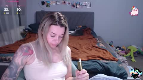 Anadirectgirl online show from November 2025 07:21:01 PM