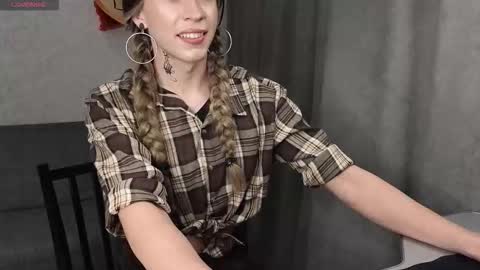 Snapshot of anna_inheart chatting on March 2026 03:03:02 PM Anna online show from March 2026 03:03:02 PM