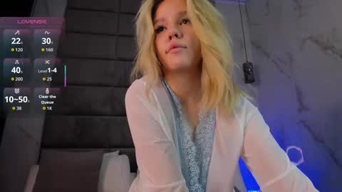 Anna online show from October 2025 03:26:02 AM