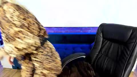 anna_snow9 online show from September 2025 06:41:02 PM