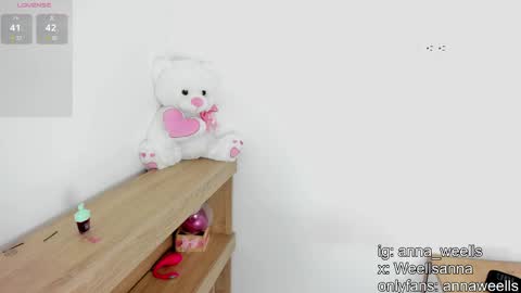  Anna Weells  online show from June 2026 09:39:01 PM