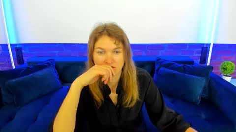 Annabel online show from November 2025 06:38:02 AM