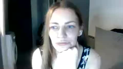 Snapshot of annadiamond1 chatting on July 2026 08:55:01 PM annadiamond1 online show from July 2026 08:55:01 PM