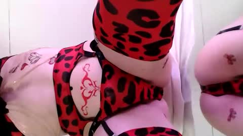 Snapshot of annaevodees666 chatting on January 2025 10:11:01 AM Anna Evodees online show from January 2025 10:11:01 AM