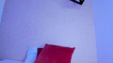 annafoox_ online show from December 2024 06:50:01 PM