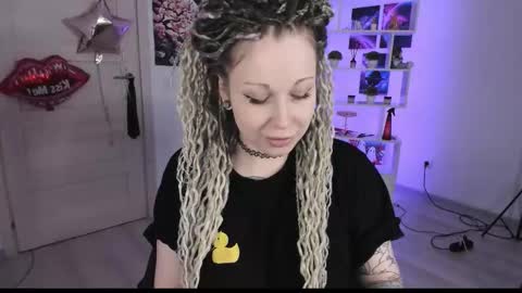 Anna online show from September 2025 03:28:02 PM