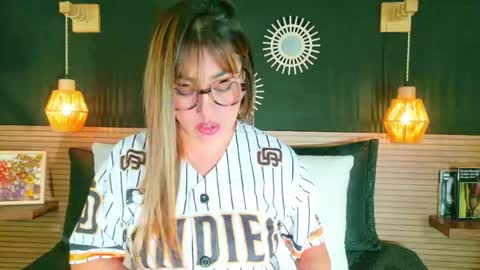 Snapshot of annavictoria__ chatting on April 2026 12:49:02 AM Anna Victoria online show from April 2026 12:49:02 AM