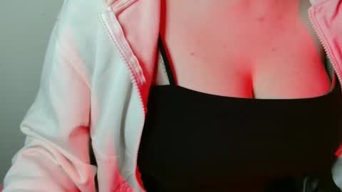 Bella online show from February 2026 03:27:02 PM