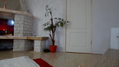 anne_blueeyes online show from January 2025 01:21:01 PM