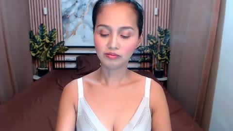Snapshot of anne_wilson69 chatting on August 2026 07:40:02 AM ANNE online show from August 2026 07:40:02 AM