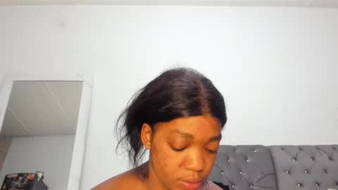 Annie  online show from October 2025 09:07:01 AM