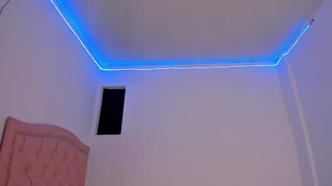 annelis_om online show from May 2026 02:24:01 PM