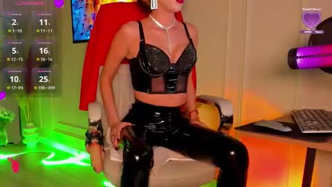 Annes online show from October 2025 05:35:02 PM