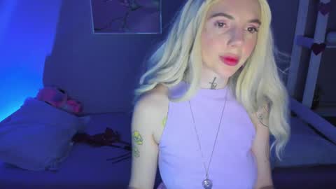 Snapshot of annetenet chatting on January 2025 07:32:02 AM Annet online show from January 2025 07:32:02 AM