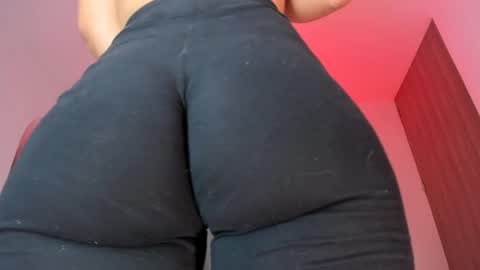 Creamy online show from April 2026 11:39:02 PM