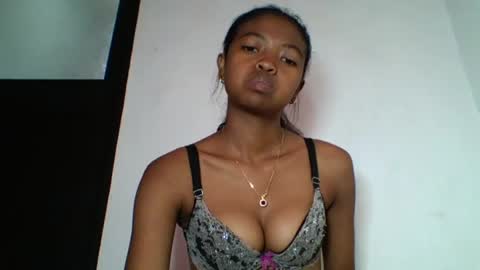 Snapshot of annica86 chatting on June 2026 10:01:01 AM annica86 online show from June 2026 10:01:01 AM