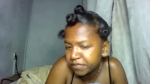 Snapshot of annick98 chatting on February 2026 08:27:01 PM annick98 online show from February 2026 08:27:01 PM