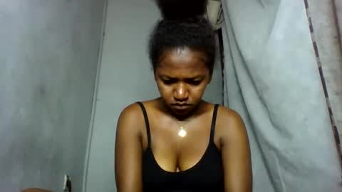 Snapshot of annick98 chatting on February 2026 11:43:02 AM annick98 online show from February 2026 11:43:02 AM