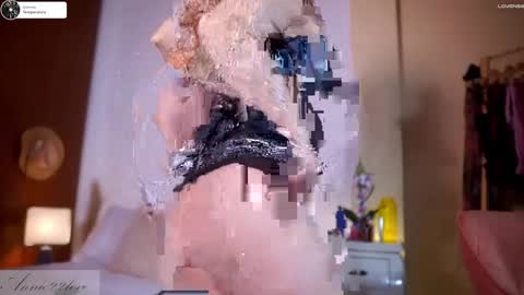 Annie independent model online show from January 2025 09:57:01 PM