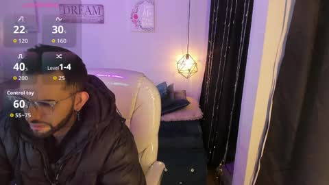 Snapshot of annie_and_ryan chatting on February 2026 05:03:02 AM Annie And Ryan online show from February 2026 05:03:02 AM