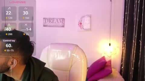 Snapshot of annie_and_ryan chatting on March 2026 04:36:01 AM Annie And Ryan online show from March 2026 04:36:01 AM