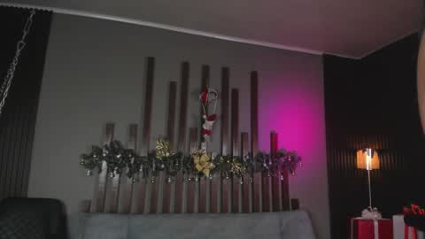 annie_barozzi online show from December 2025 01:31:01 PM