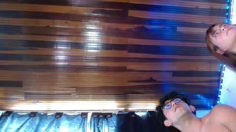 Annie and Jacke online show from April 2026 07:58:01 PM