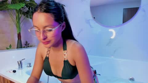   online show from January 2025 01:38:01 PM