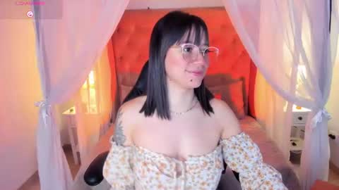 Snapshot of annie_petters chatting on June 2026 12:15:02 PM Aniie online show from June 2026 12:15:02 PM