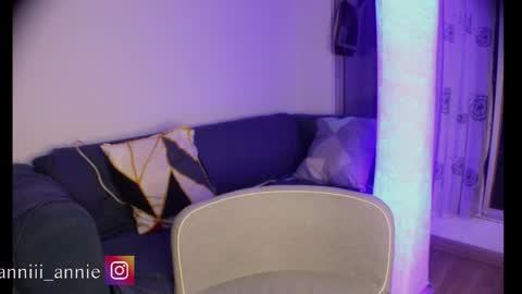 JEANNE no olvides seguirme dont forget follow me  uu online show from March 2026 11:55:02 PM