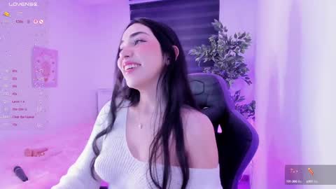 Cassandra online show from February 2025 04:38:02 AM