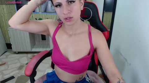 Anniee online show from January 2025 11:49:02 AM