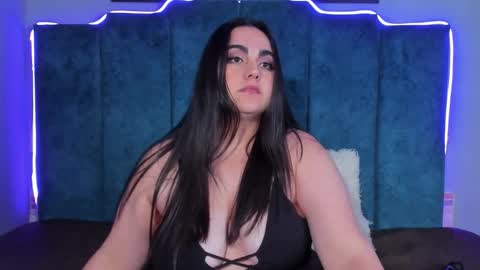 Snapshot of annieesweett_ chatting on January 2026 03:01:02 AM Annie Sweet Cherry online show from January 2026 03:01:02 AM