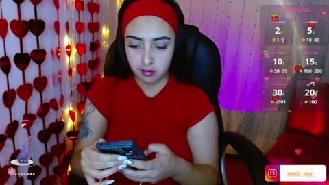 Snapshot of anniehh_ chatting on March 2025 01:43:01 AM   Annie  Independent model Hello all offline tokens are appreciated  thank you for your support.33 online show from March 2025 01:43:01 AM