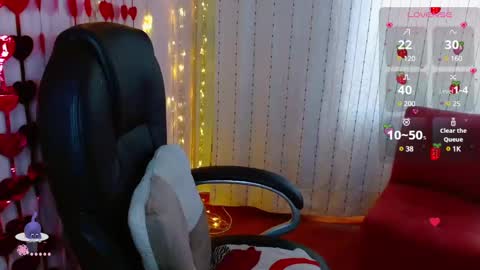 Snapshot of anniehh_ chatting on March 2025 06:18:01 PM   Annie  Independent model Hello all offline tokens are appreciated  thank you for your support.33 online show from March 2025 06:18:01 PM